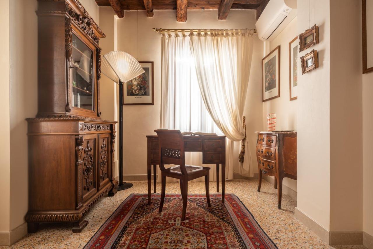 Appartamento Garden Mansion With Private Mooring R&R Venezia Esterno foto
