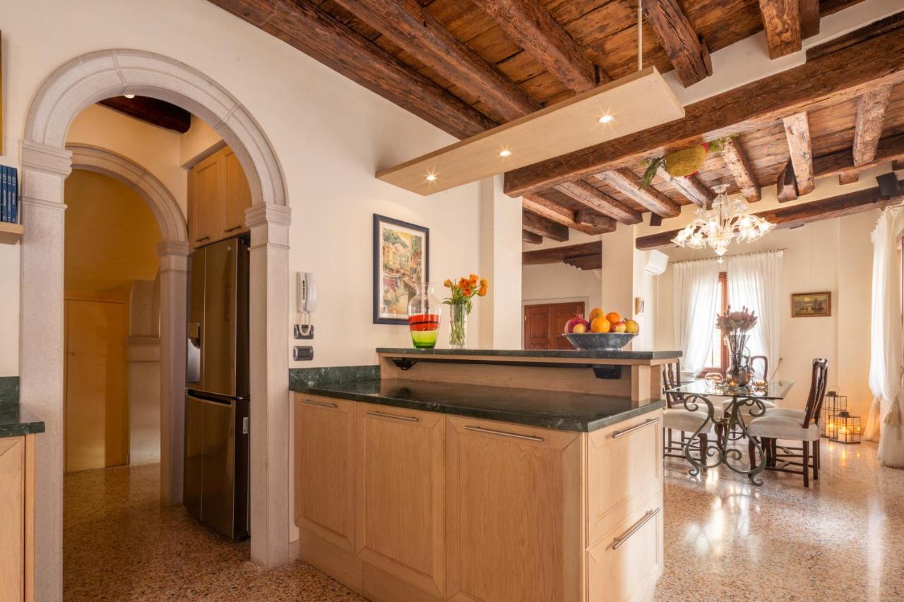 Appartamento Garden Mansion With Private Mooring R&R Venezia Esterno foto